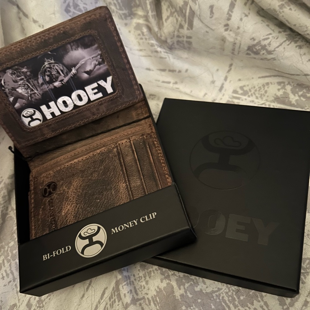 Hooey Bi-Fold Money Clip Wallet